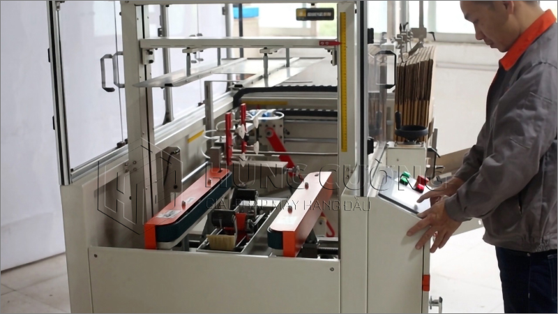 May-cap-dan-day-thung-carton-tu-dong-dkx-4540 (15)