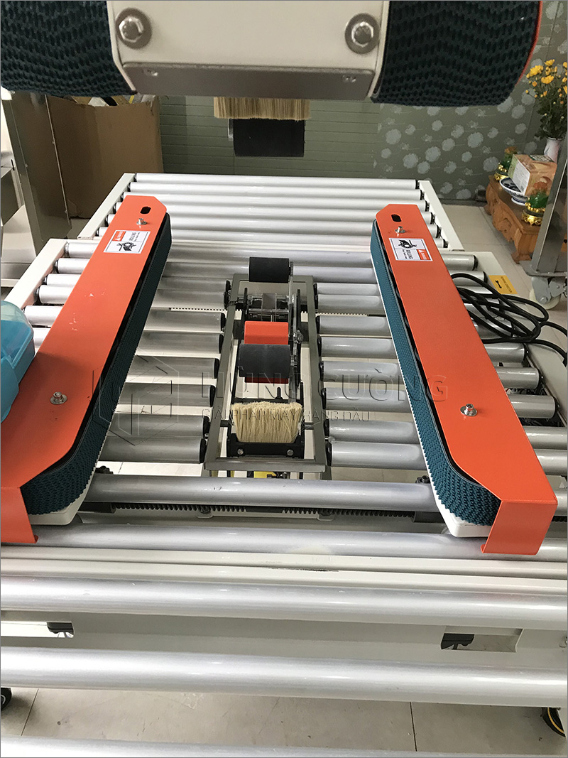 May-dan-bang-dinh-thung-carton-dfxc-6050a (2)