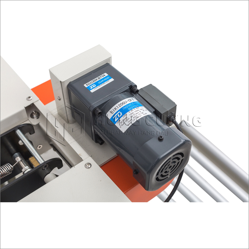 May-dan-bang-dinh-thung-carton-dqfxa-6050 (6)