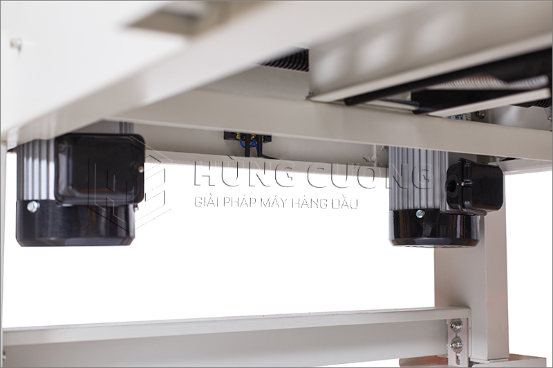 May-dan-bang-dinh-thung-carton-fxj-5050z (3)