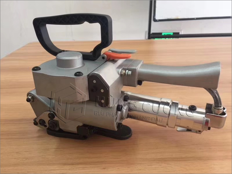 May-dai-day-nhua-cam-tay-dung-khi-b19-25 (12)