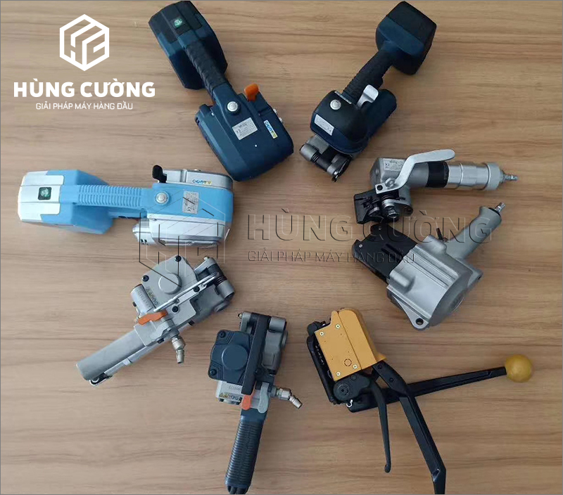 May-dai-day-nhua-cam-tay-dung-pin-jd13-16 (2)