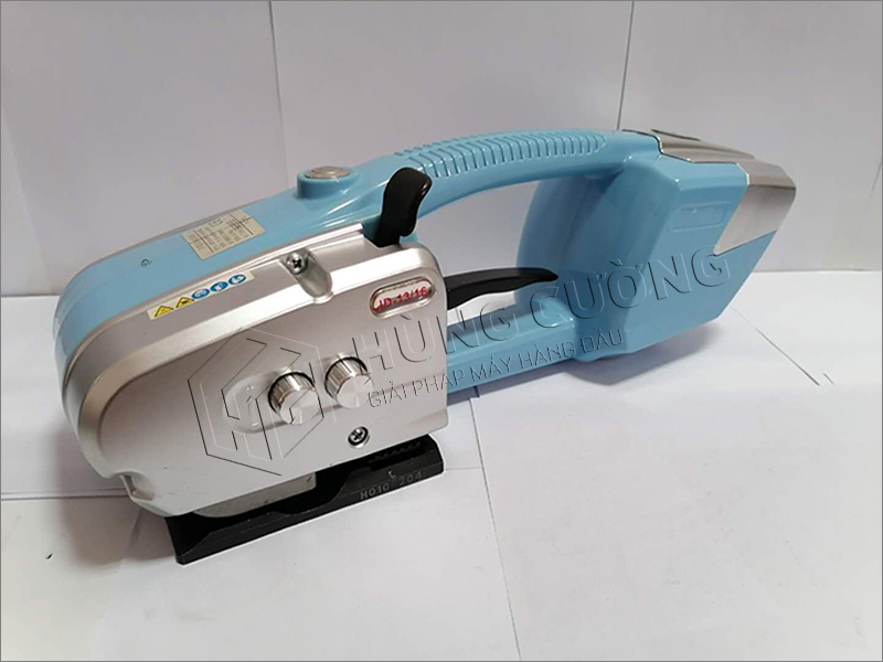 May-dai-day-nhua-cam-tay-dung-pin-jd13-16 (9)