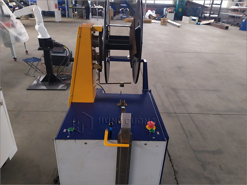 May-dai-pallet-tu-dong (14)