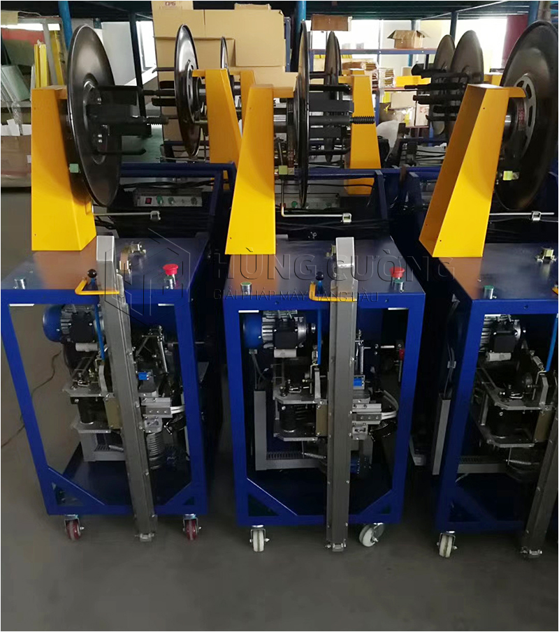 May-dai-pallet-tu-dong (2)