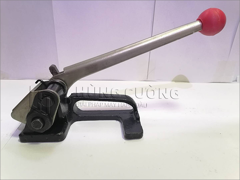 Bo-dung-cu-dai-day-thep-thu-cong (4)