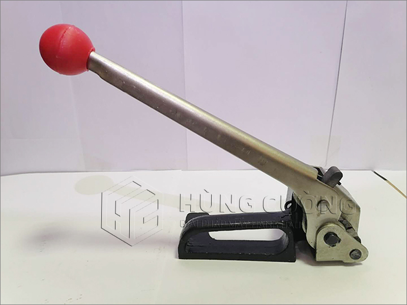 Bo-dung-cu-dai-day-thep-thu-cong (7)