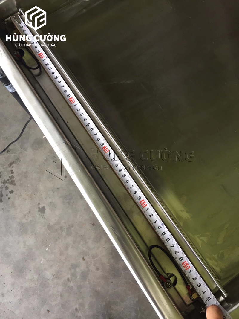 May-dong-goi-hut-chan-khong-mot-buong-dz-800t (11)