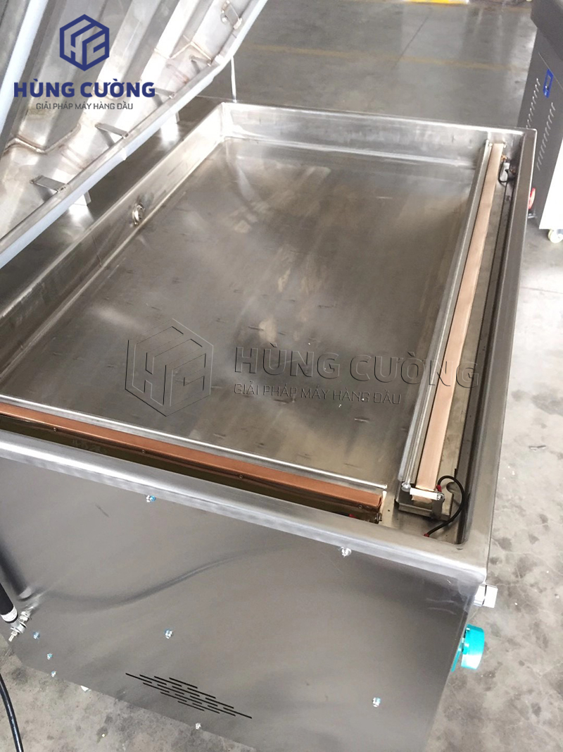 May-dong-goi-hut-chan-khong-1-buong-dz-800t (2)