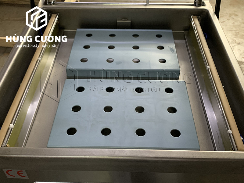 May-dong-goi-hut-chan-khong-chuan-duoqi-dz-600 (11)