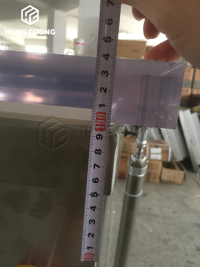 May-dong-goi-hut-chan-khong-dinh-hinh-2-mat-dz-650-kh (17)