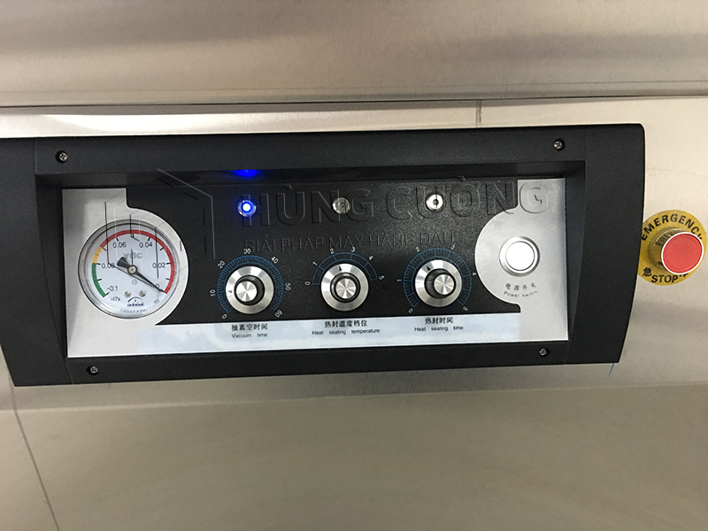 May-dong-goi-hut-chan-khong-dz-400-2sb (1)