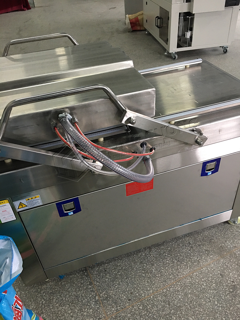 May-dong-goi-hut-chan-khong-dz-400-2sb (3)