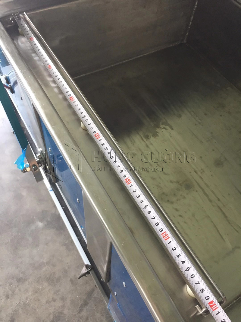 May-dong-goi-hut-chan-khong-dz-700-2sc (3)