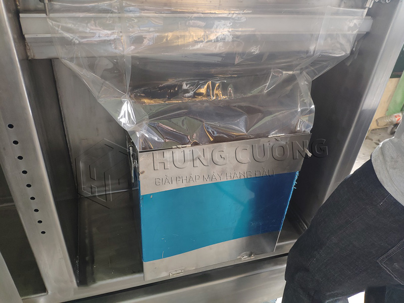 May-dong-goi-hut-chan-khong-dang-tu-tung-dz-60yi (5)