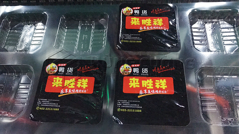 May-dong-goi-hut-chan-khong-dinh-hinh-khay-thuc-pham (1)