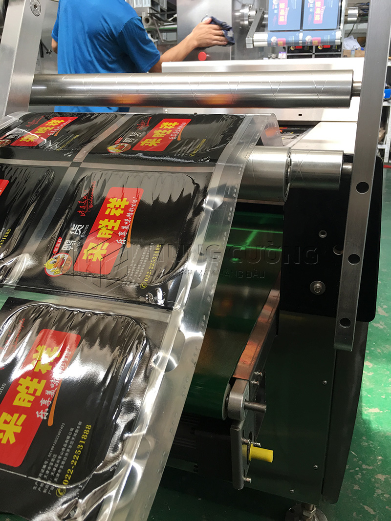 May-dong-goi-hut-chan-khong-dinh-hinh-khay-thuc-pham (10)