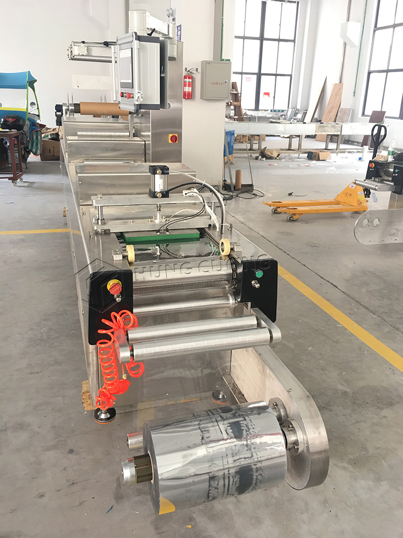 May-dong-goi-hut-chan-khong-nhiet-dinh-hinh-mi-toi (3)