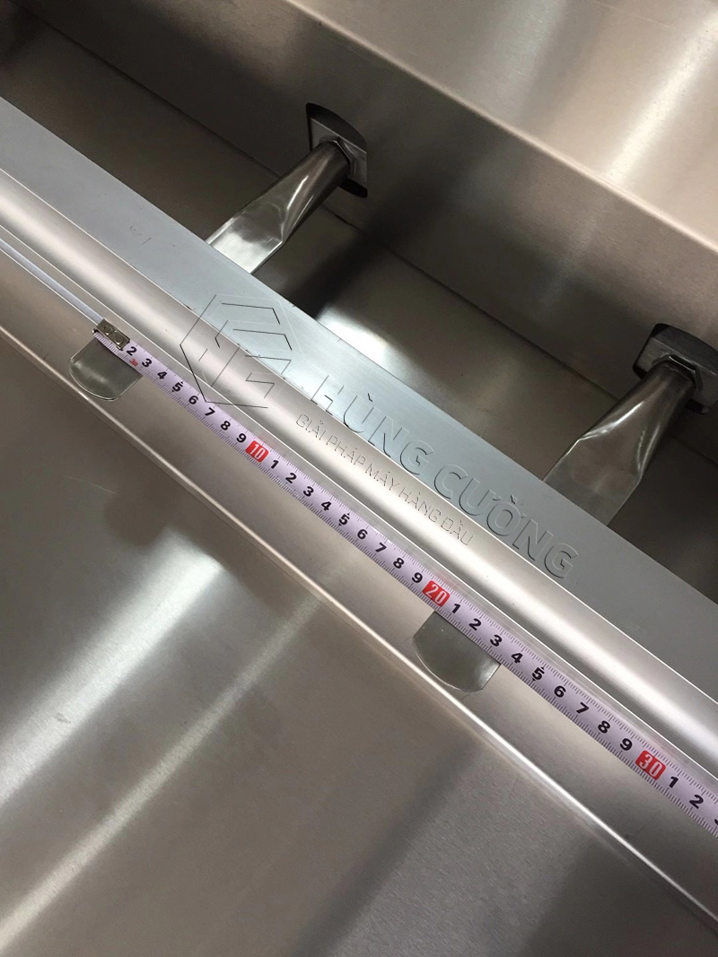 May-dong-goi-hut-chan-khong-voi-ngoai-chan-cao-1200 mm (6)