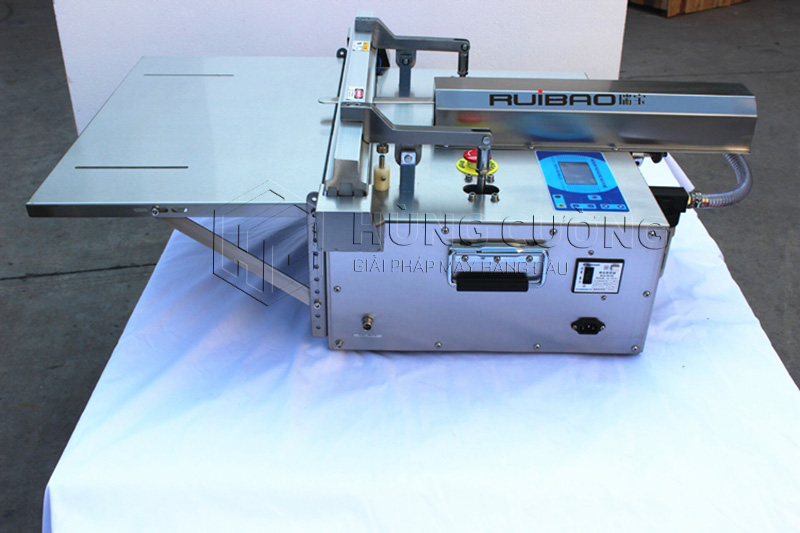 May-dong-goi-hut-chan-khong-bom-khi-de-ban-dzq-450-eo (3)