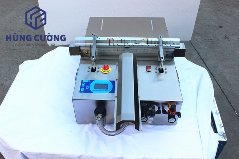 May-dong-goi-hut-chan-khong-bom-khi-de-ban-dzq-450-eo (6)