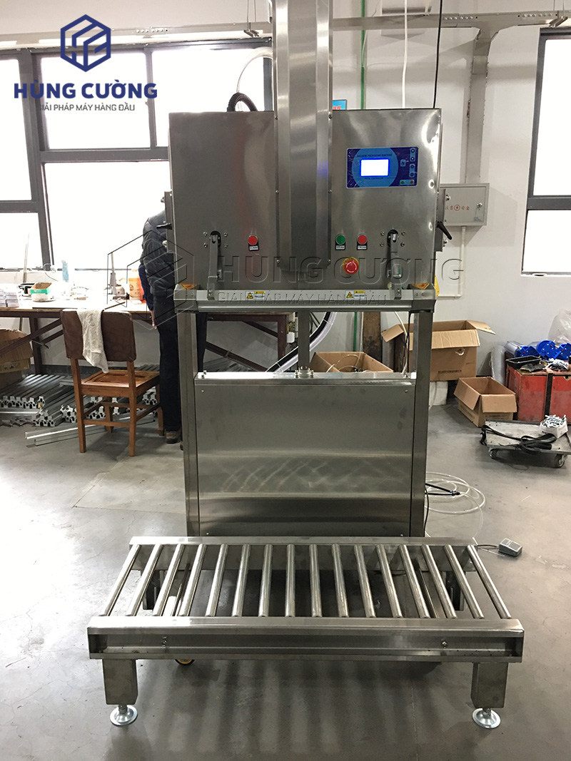 May-dong-goi-hut-chan-khong-nang-ha-dau-may-dzq-700-ol  (5)