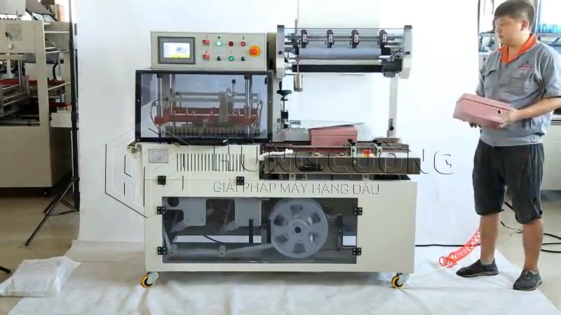 May-cat-han-kin-bao-bi-pe-hinh-chu-l-tu-dong-dql-5545peg  (11)