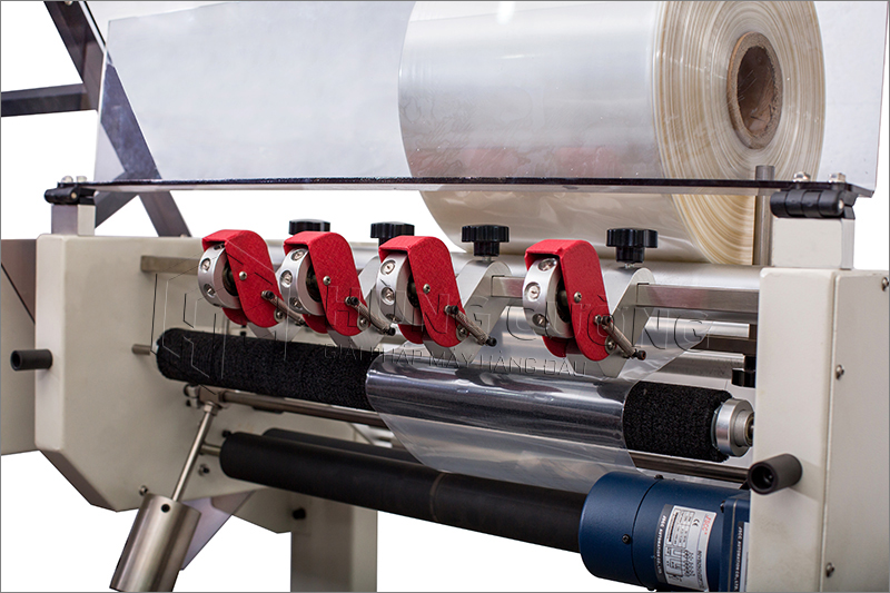 May-cat-han-kin-mang-co-hinh-chu-l-tu-dong-dql-4518 (4)