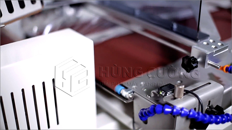 May-cat-han-kin-mang-co-hinh-chu-l-tu-dong-dql-5545 (14)