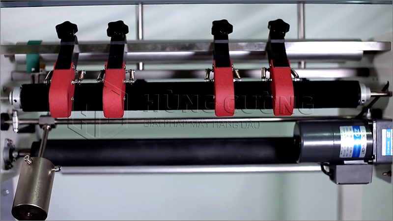 May-cat-han-kin-mang-co-hinh-chu-l-tu-dong-dql-5545 (9)