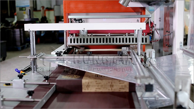 Day-chuyen-dong-goi-mang-co-lien-tuc-dql-4518-bse-4520a  (4)