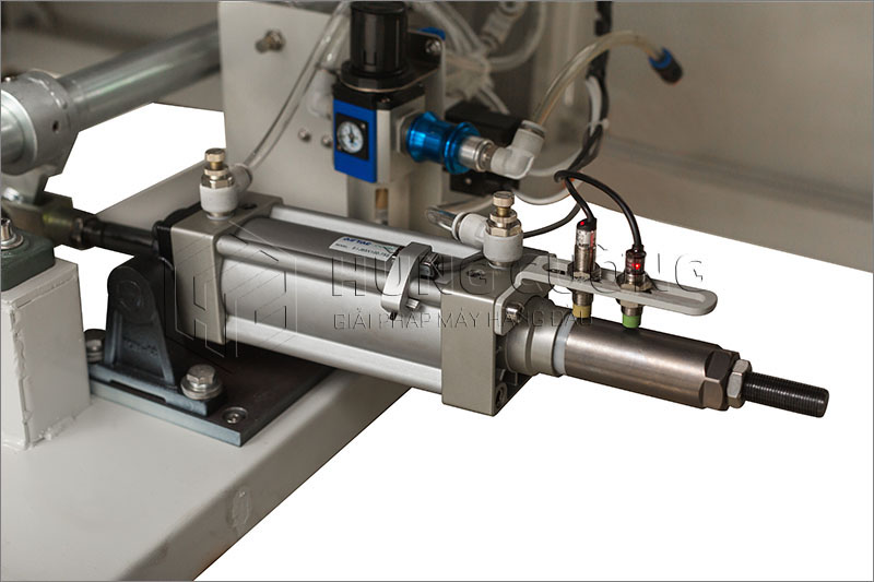 Day-chuyen-dong-goi-mang-co-toc-do-cao-dql-5545g-dsc-4520l (6)