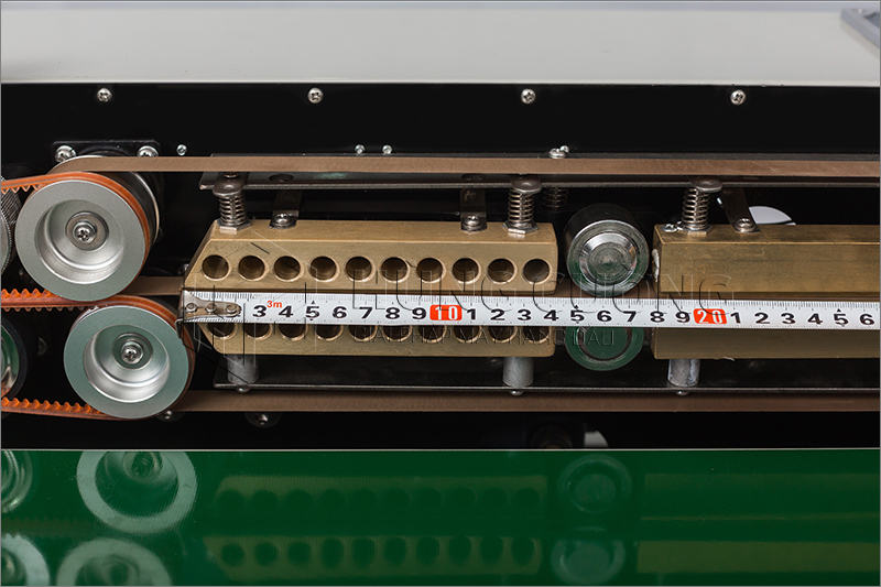 May-han-mieng-bao-bi-PE-lien-tuc-FR-1100C-phun-son (15)