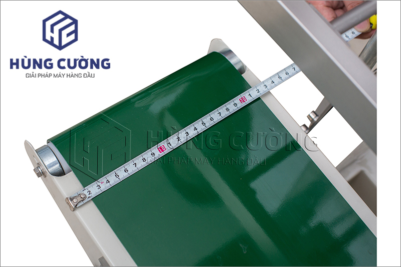 May-han-mieng-bao-bi-PE-lien-tuc-FRD-1200V-phun-son-co-in-date-dang-dung (6)