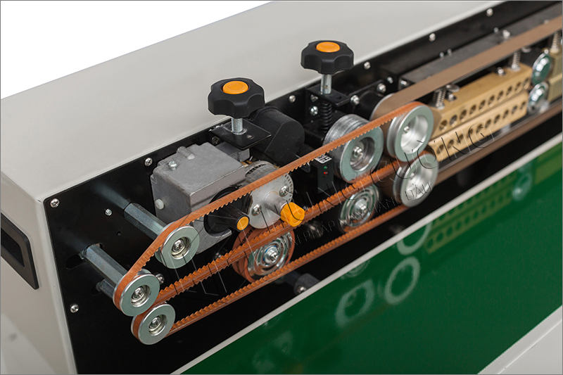 May-han-mieng-bao-bi-PE-lien-tuc-FRD-1200C-phun-son-co-in-date (15)