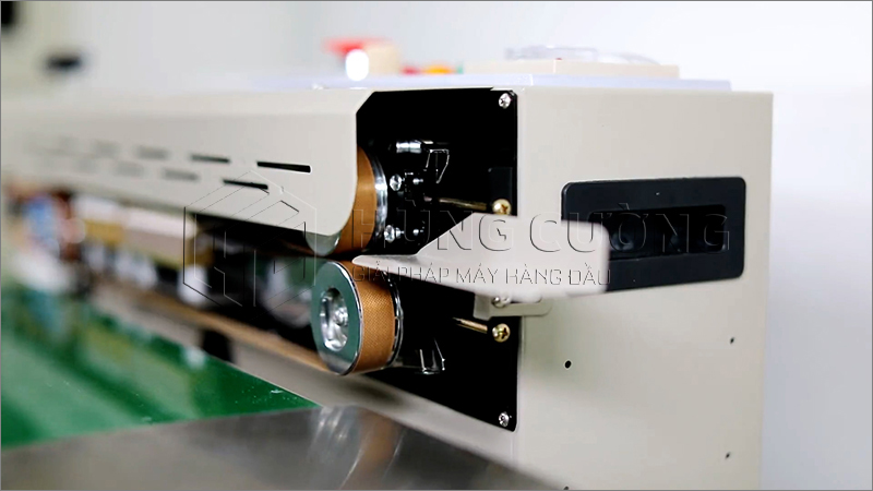 May-han-mieng-tui-lien-tuc-dbf-1000-phun-son-may-bom-khi(12)