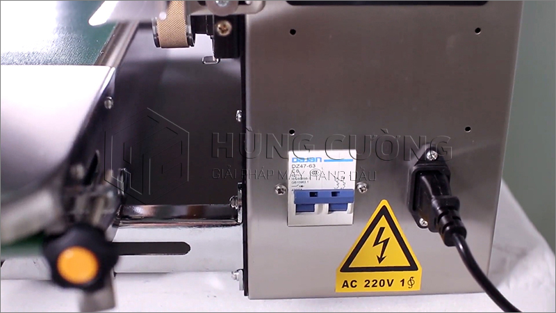 May-han-mieng-tui-lien-tuc-fr-900-inox (40)