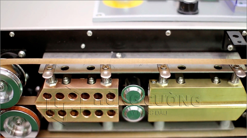 May-han-mieng-tui-lien-tuc-fr-900-inox (50)