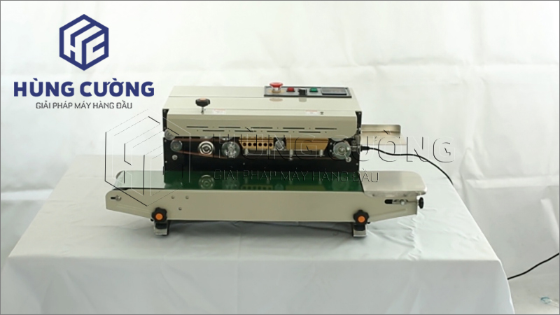 May-han-mieng-tui-lien-tuc-fr-900L-phun-son (16)