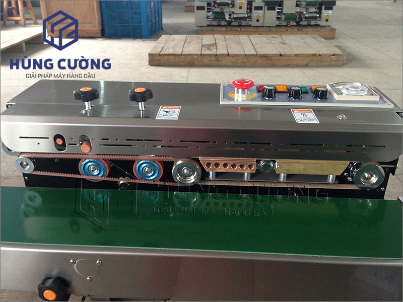 2. May-han-mieng-tui-lien-tuc-frd-1000C-Inox (9)