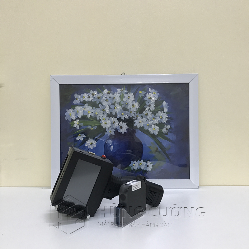 4. May-in-phun-ky-tu-size-lon-cam-tay-t3