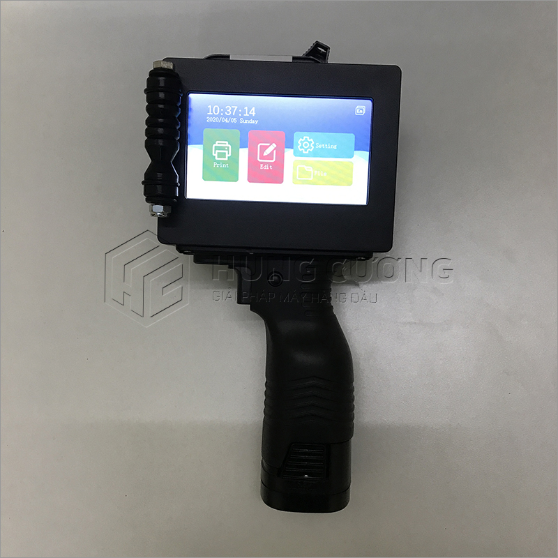 7. May-in-phun-ky-tu-size-lon-cam-tay-t3