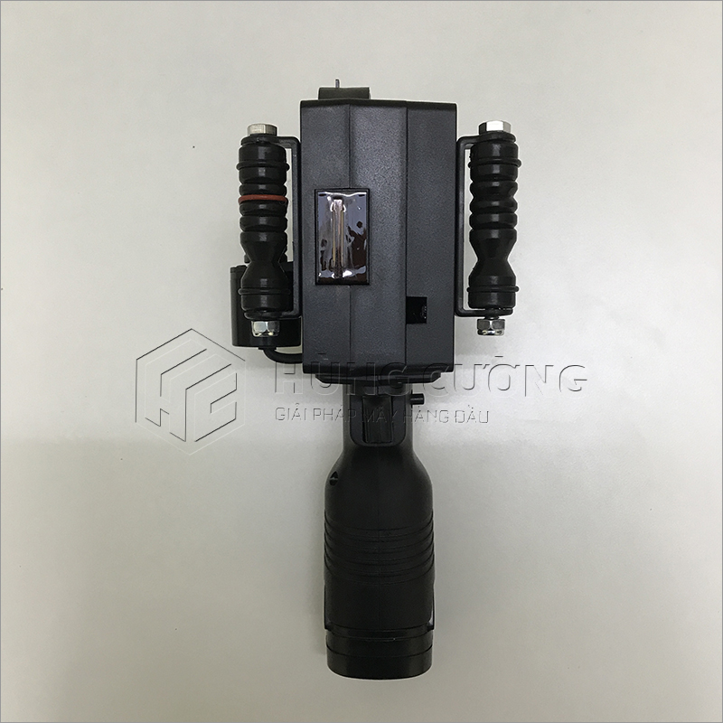 8. May-in-phun-ky-tu-size-lon-cam-tay-t3