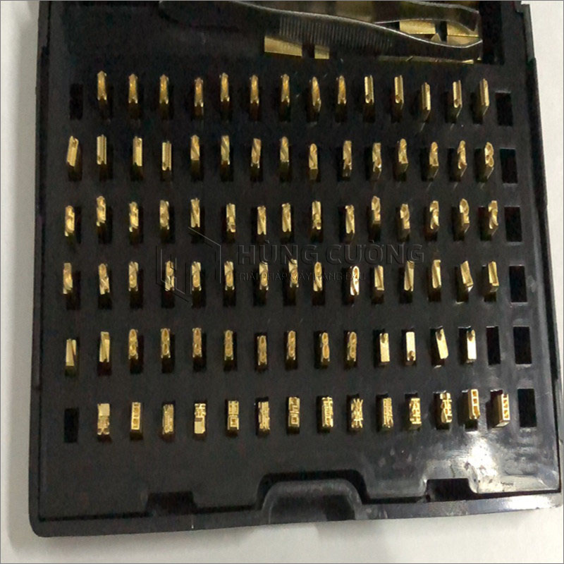 8. May-in-date-lap-dat-tren-may-dong-goi-hp-241k