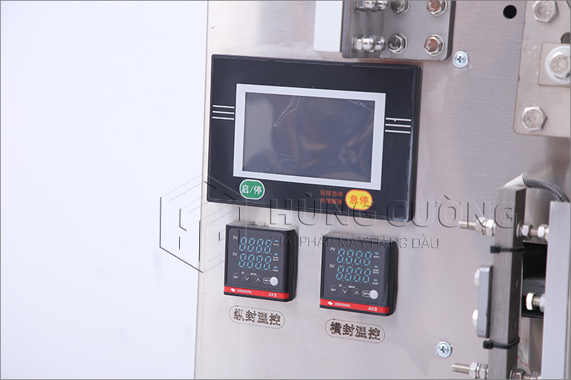 10. May-dong-goi-bot-dung-truc-vit-lpf3 