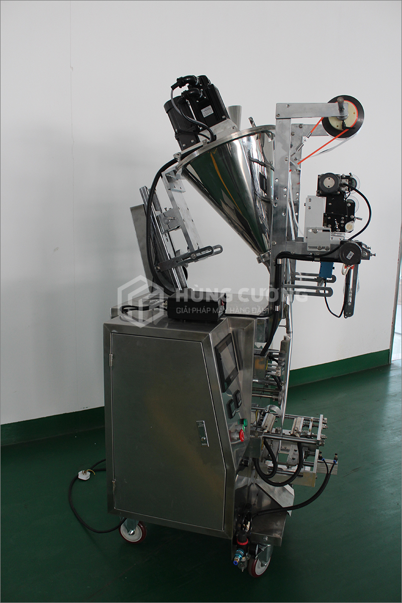 6. May-dong-goi-bot-trcu-vit-chat-luong-cao-plc