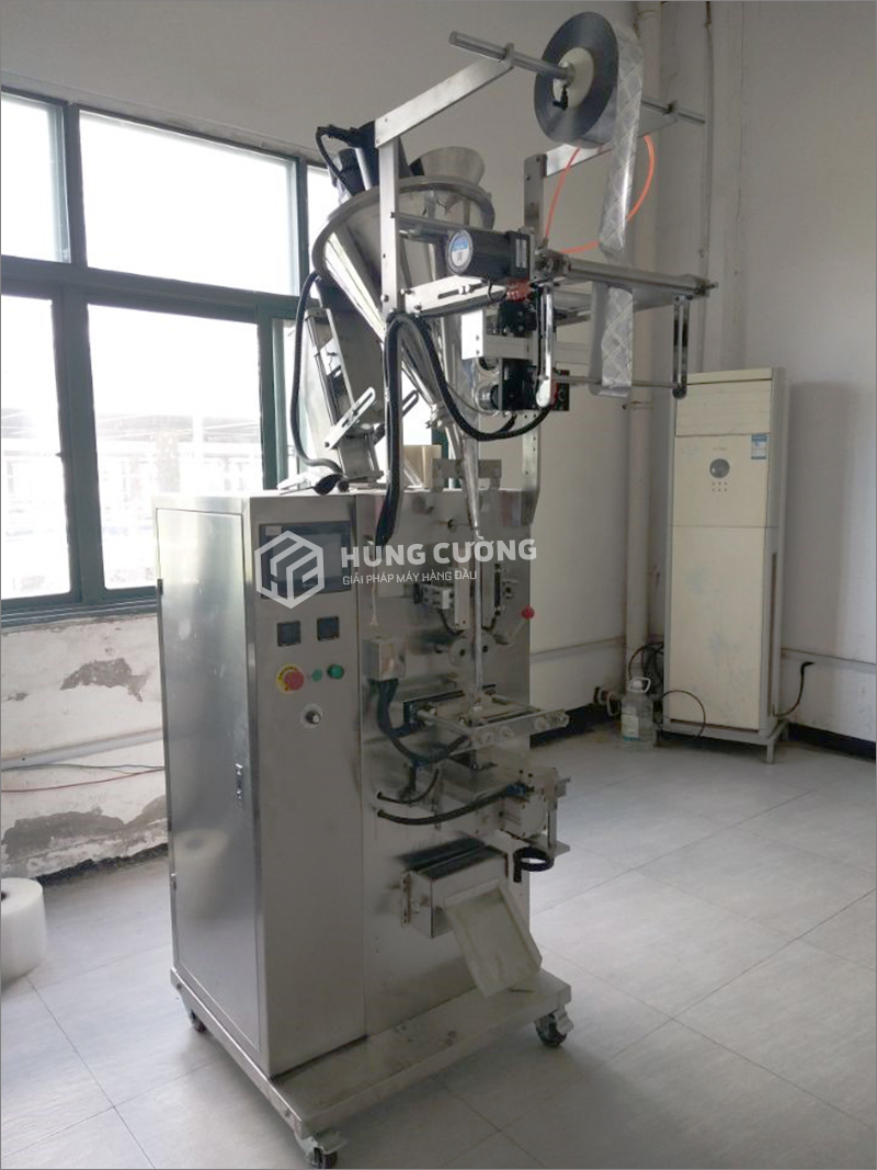 4. May-dong-goi-bot-dung-truc-vit-chat-luong-cao-tui-bo-tron-goc 