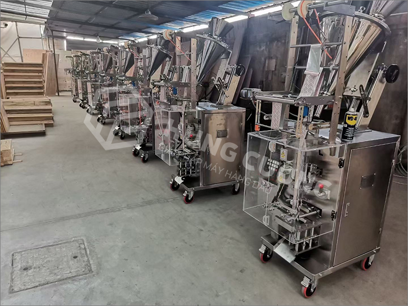 14. May-dong-goi-bot-dung-truc-vit-chat-luong-cao 