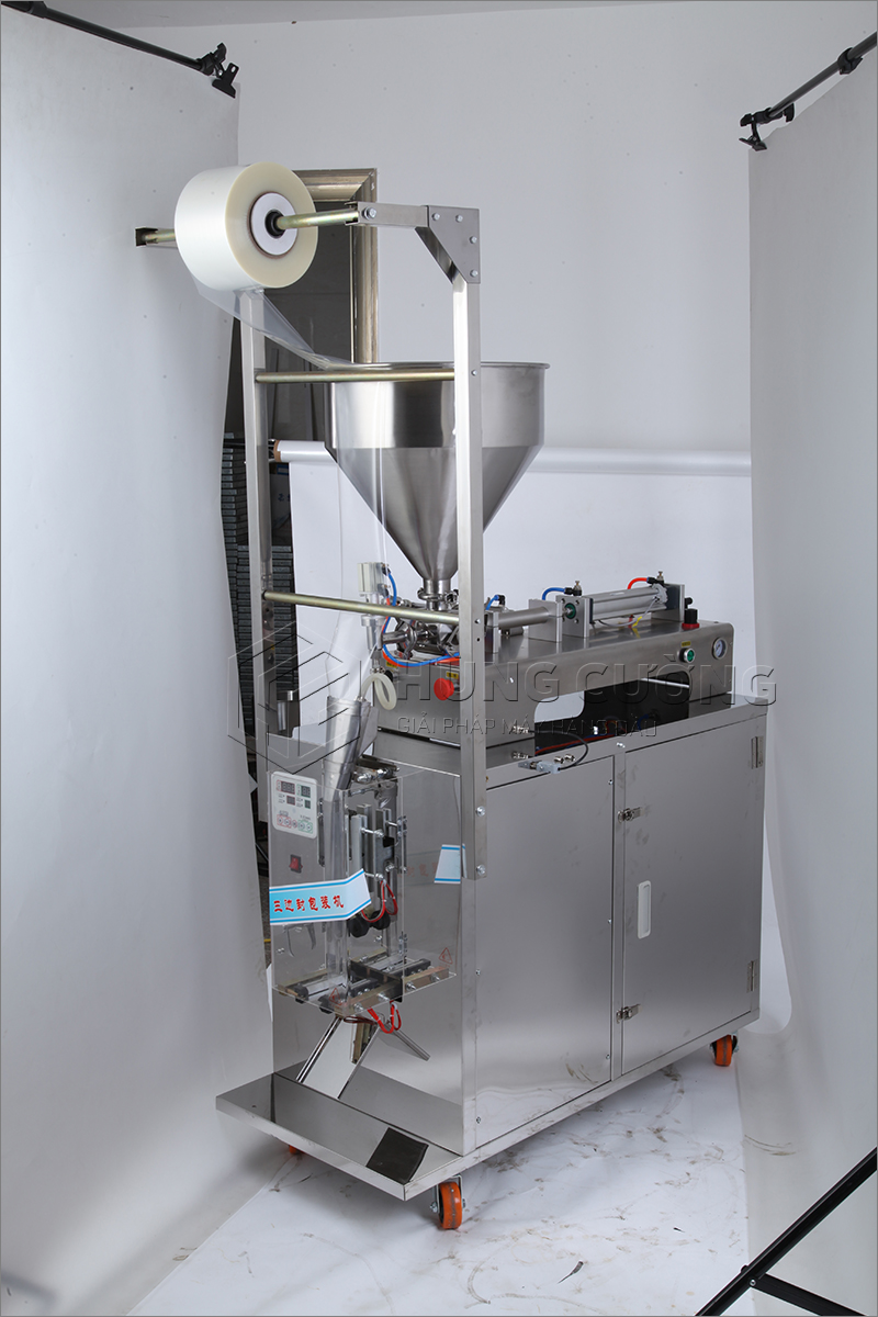 3. May-dong-goi-dang-set-sot-gia-vi-qgs-20-bong-dung 