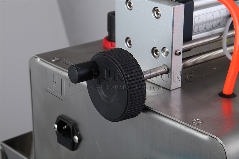 May-dong-goi-dang-set-sot-gia-vi-qgs-20-bong-dung (10)